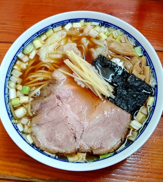 「ワンタン麺並」@中華そば 亀喜屋の写真