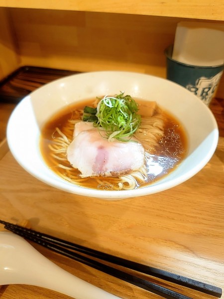 「しょうゆらぁめん」@たかのちゅめの写真