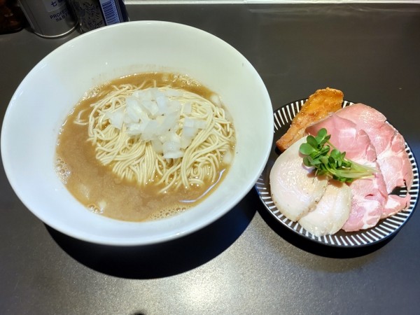 「煮干中華そば 淡麗（塩）」@煮干乱舞の写真