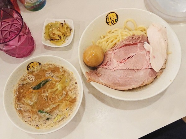 「濃菜つけ麺(中)＋味玉、塩昆布キャベツ」@濃菜麺 井の庄 荻窪店の写真