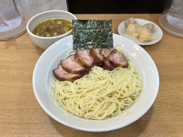 「チャーシューミックスワンタンつけそば」@支那ソバ きたがわの写真