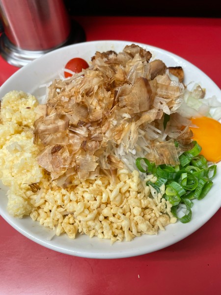 「冷やしまぜそば ニンニク」@ラーメン悔いなしの写真