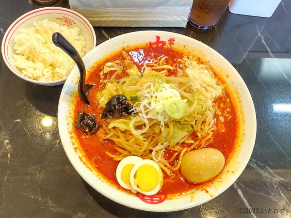 「北極やさい 麺超特大（＋背脂＋味玉）」@蒙古タンメン中本 甲府店の写真