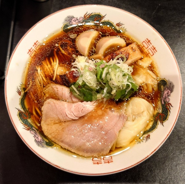 「特選醤油noodle(1500円)」@トーキョーニューミクスチャーヌードル 八咫烏 CHIKARABOの写真