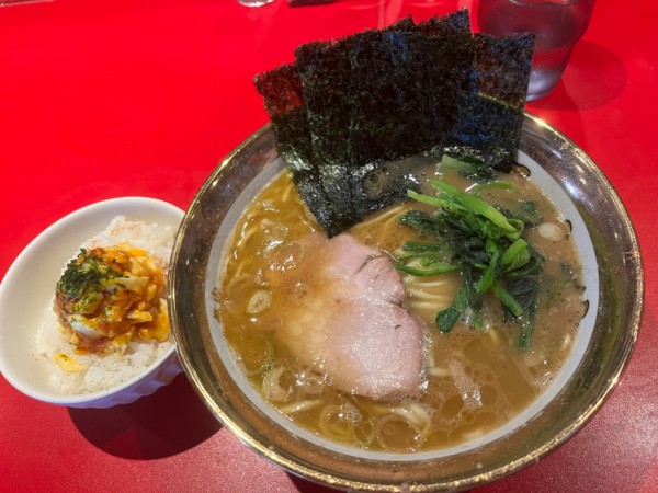 「ラーメン　たまごまぶし丼」@厚木家の写真
