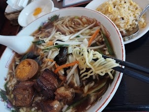 「定食 豚角煮と野菜ラーメン＋半チャーハン(850)」@唐家村の写真