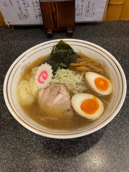 「煮干しら〜めん」@魚だしラーメン 若竹の写真