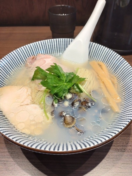 「限定シジミそば　大盛」@寿製麺よしかわ 坂戸店の写真