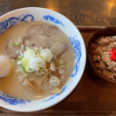 三代目 鳥よしの画像