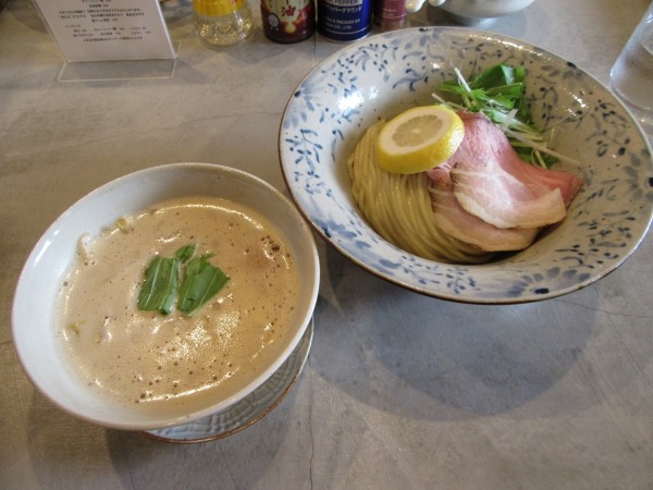 「限定　えび辛ミソつけめん（９８０円）」@八二軒の写真