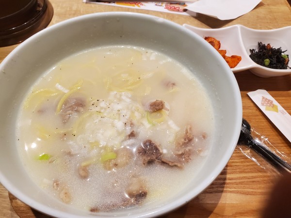 「こだわりのげん骨セット・ラーメン」@吾照里 横浜ポルタ店の写真