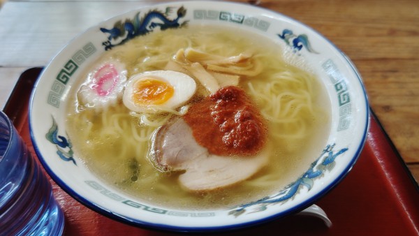 「辛塩ラーメン６８０円」@のぼり食堂の写真