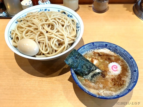 「つけめん 特 チャーシュー（＋味玉＋つけダレ増量）」@くり山の写真