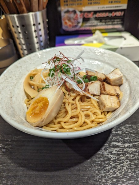 「特製まぜそば(大)550円 ※オープン記念価格」@はらぺこマングースの写真