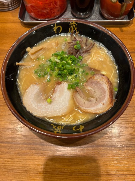「わくらーめん・針金 750円」@博多とんこつラーメン わ蔵 御徒町店の写真