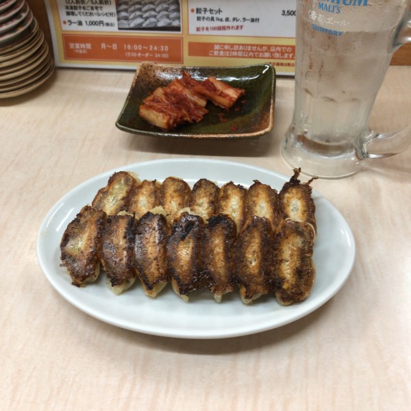 「焼き餃子（2人前14個）」@ぎょうざ専門店チャンピオン 今里本店の写真