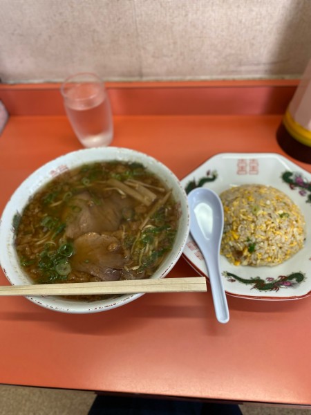 「そばセット麺硬め脂多め」@朱華楼 川口店の写真