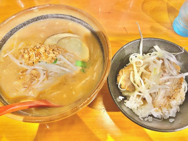 「北海道味噌らーめん　847円　+ミニチャーシュー丼　396円」@麺場 田所商店 足立江北店の写真