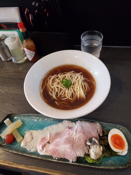 「夏期限定　特製牡蠣冷やしら～めん」@自家製麺 牡蠣工房 Uguisuの写真