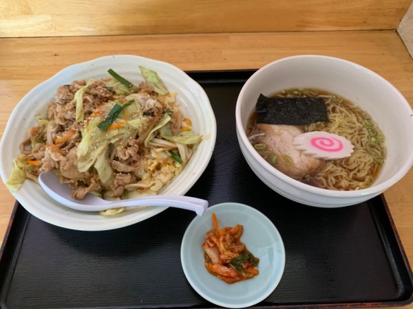 「焼肉チャーハン　ランチC3セット　900円」@千門天の写真
