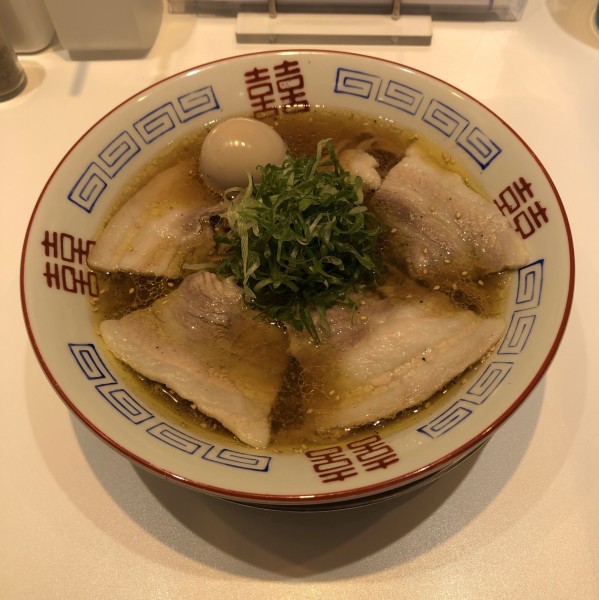 「【限定】黒豚塩カルビそば＋味玉アローカナ」@上方レインボーの写真