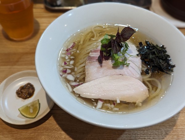 「15食限定冷やし塩ラーメン」@RAMEN TOMOの写真