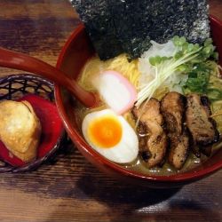 特製塩鶏白湯らーめん￥1,000