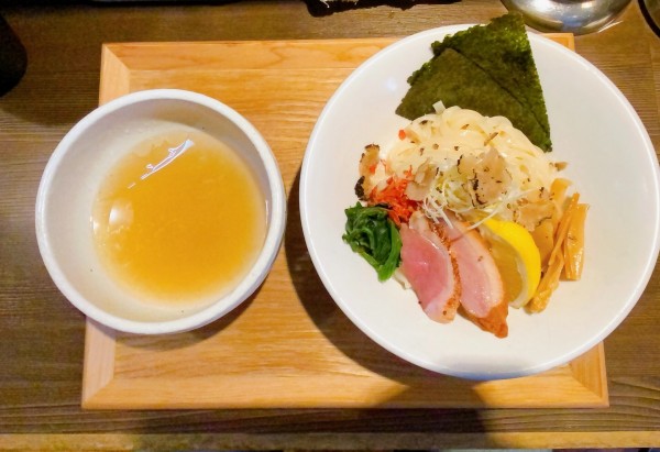 「鴨出汁手揉み昆布水つけ蕎麦(塩):1,500円」@鴨出汁中華蕎麦 麺屋yoshikiの写真