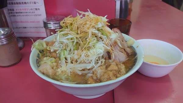 「ラーメン全マシ/生卵/ネギ」@ラーメン二郎 桜台駅前店の写真