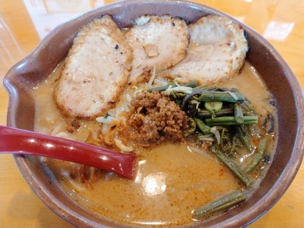 「信州味噌味噌漬け炙りチャーシュー麺￥1,287」@麺場 田所商店 千葉美浜店の写真