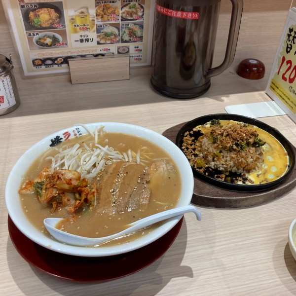 「煮込みバラ肉ラーメン【大】」@ラーメン横綱 豊川店の写真