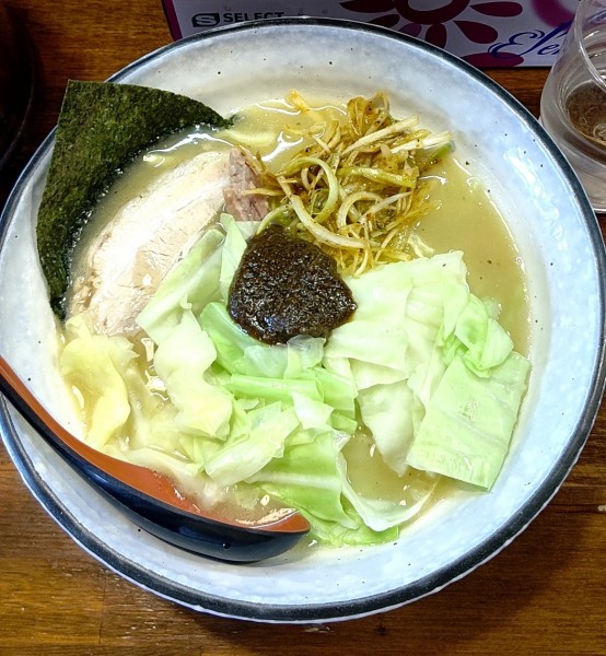 「熟成練り醤油らーめん並850円」@『   』（無銘）の写真