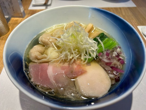 「白雲呑中華そば1100円」@ZEN LABORATORYの写真