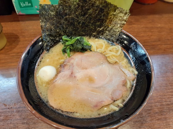 「醤油ラーメン」@横浜家系ラーメン 大岡家 鶴川店の写真
