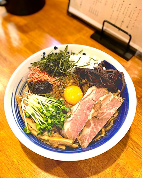 「〝9周年限定〟黒まぜそば」@麺屋 鶏口の写真