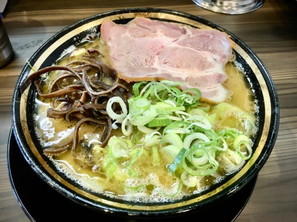 「塩ラーメン(850¥)」@家系ラーメン がくの写真
