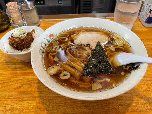 「中華そば + 肉ごはん」@春木屋 荻窪本店の写真
