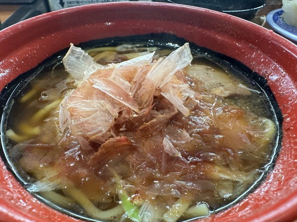 「7種の魚介 追いかつお醤油らーめん」@くら寿司 藤沢店の写真