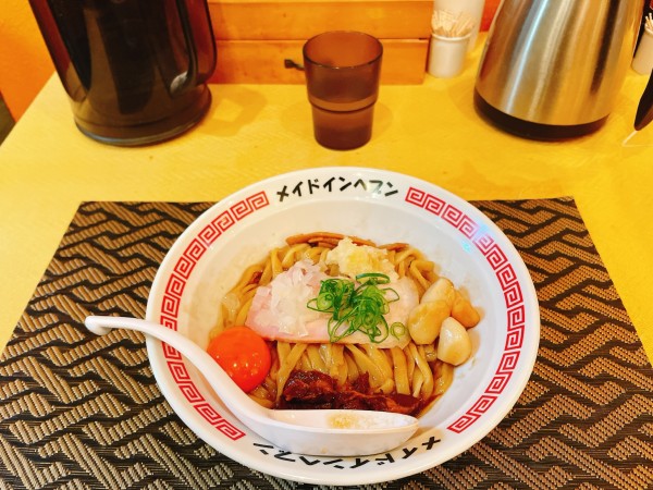 「もち小麦油そば+ローストニンニク+卵黄」@メイドインヘブンの写真