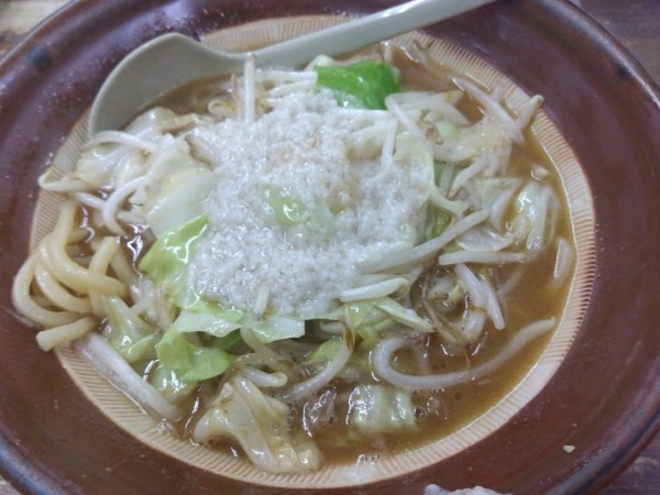 「みそラーメン¥800＋にんにく（無料）＋背脂（無料）」@ラーメン 東横 笹口店の写真