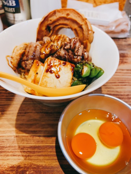 「SUKIYAKI ROSSINI」@ビーフラーメン&つけ麺 シゲジンの写真