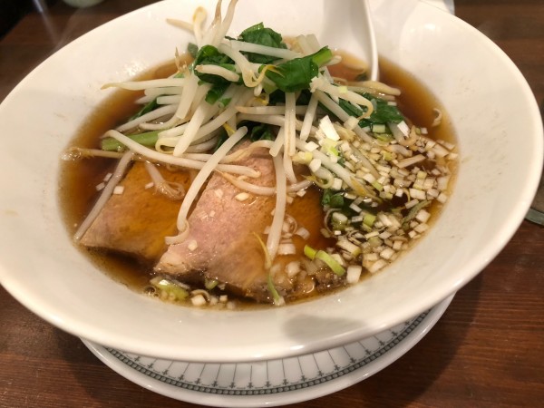 「醤油ラーメン」@彩食中華 中の家の写真