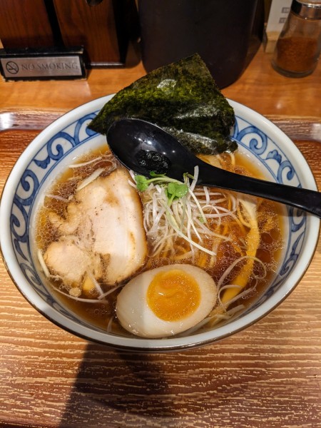 「あご出汁醤油ラーメン」@麺匠 竹虎の写真