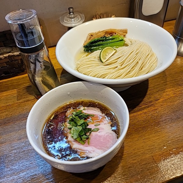 「煮干水の冷やつけめん 山椒」@中華そばや 和凡の写真