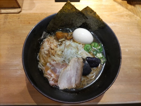 「まぐろ節と焼きあごの冷しそば」@焼きあご塩らー麺 たかはし 上野店の写真