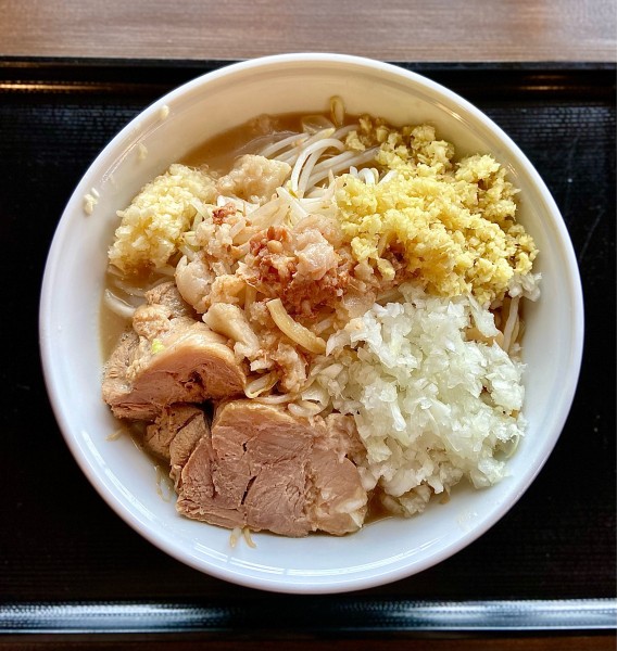 「ラーメン 【玉ねぎ・生姜】」@ラーメン貴丸の写真