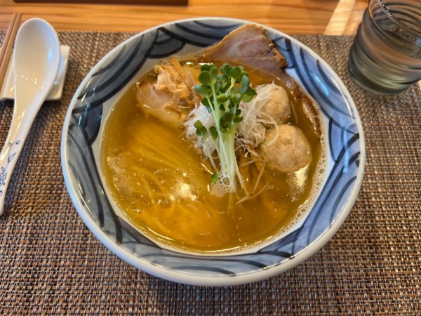 「塩そば 900円＋サービス軟骨つくね2個」@塩そば時空の写真