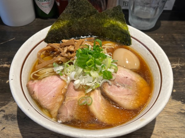 「特製中華そば」@中華そば しながわの写真