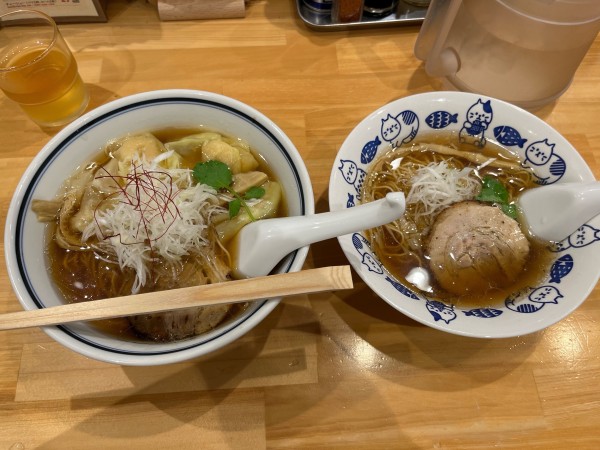 「熟成海老ワンタン麺　(醤油)➕お子様ラーメン(醤油)」@利尻昆布ラーメン くろおび 六本木店の写真