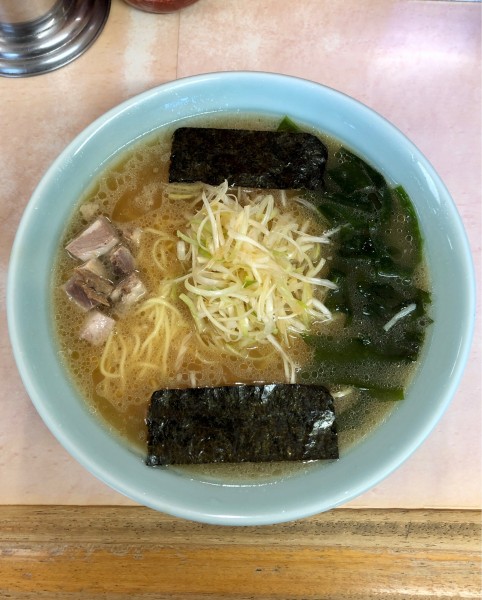 「ネギラーメン中（880）」@とんとんラーメンの写真
